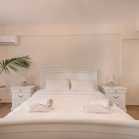 Villa White Collection & - Pnoe Pandokrátor